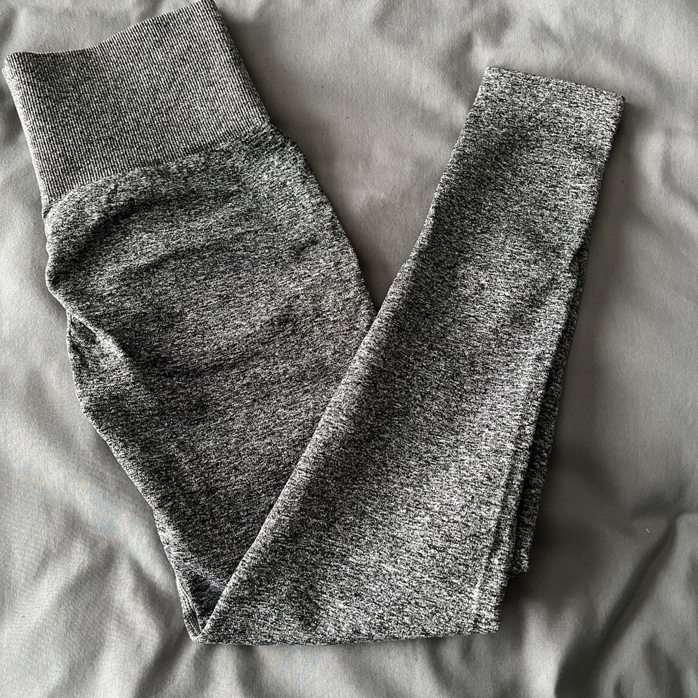 AOXJOX butt scrunch leggings